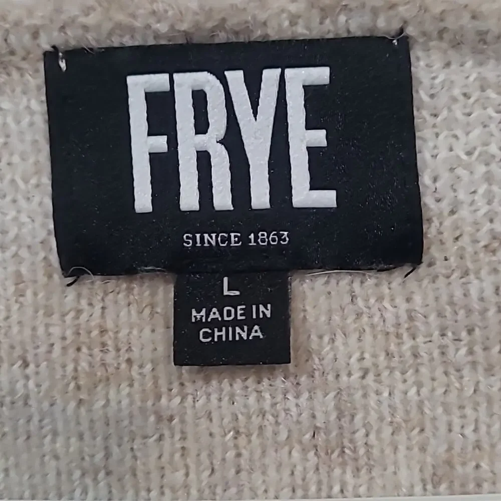 Frye WMS Large The Cozy Cardigan Boho Western Southwestern Tan Oatmeal Open